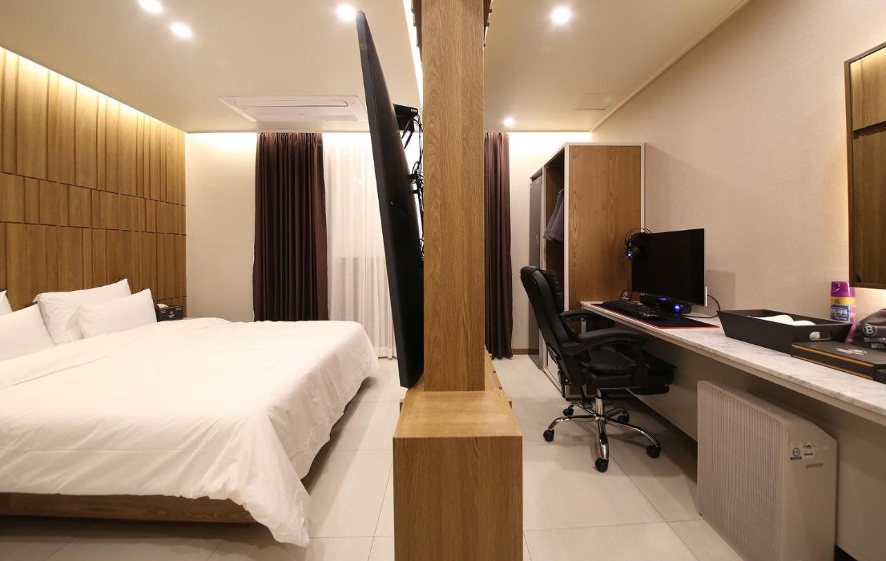 Brown Dot Hotel Sinan Gwangju Metropolitan City Esterno foto