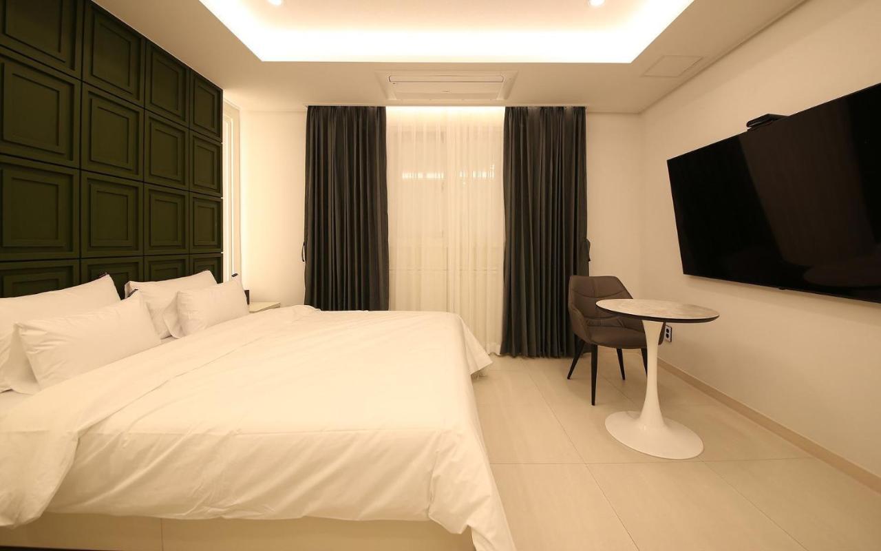 Brown Dot Hotel Sinan Gwangju Metropolitan City Esterno foto