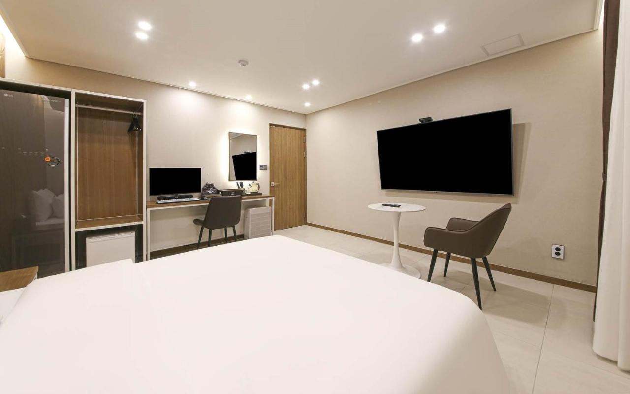 Brown Dot Hotel Sinan Gwangju Metropolitan City Esterno foto