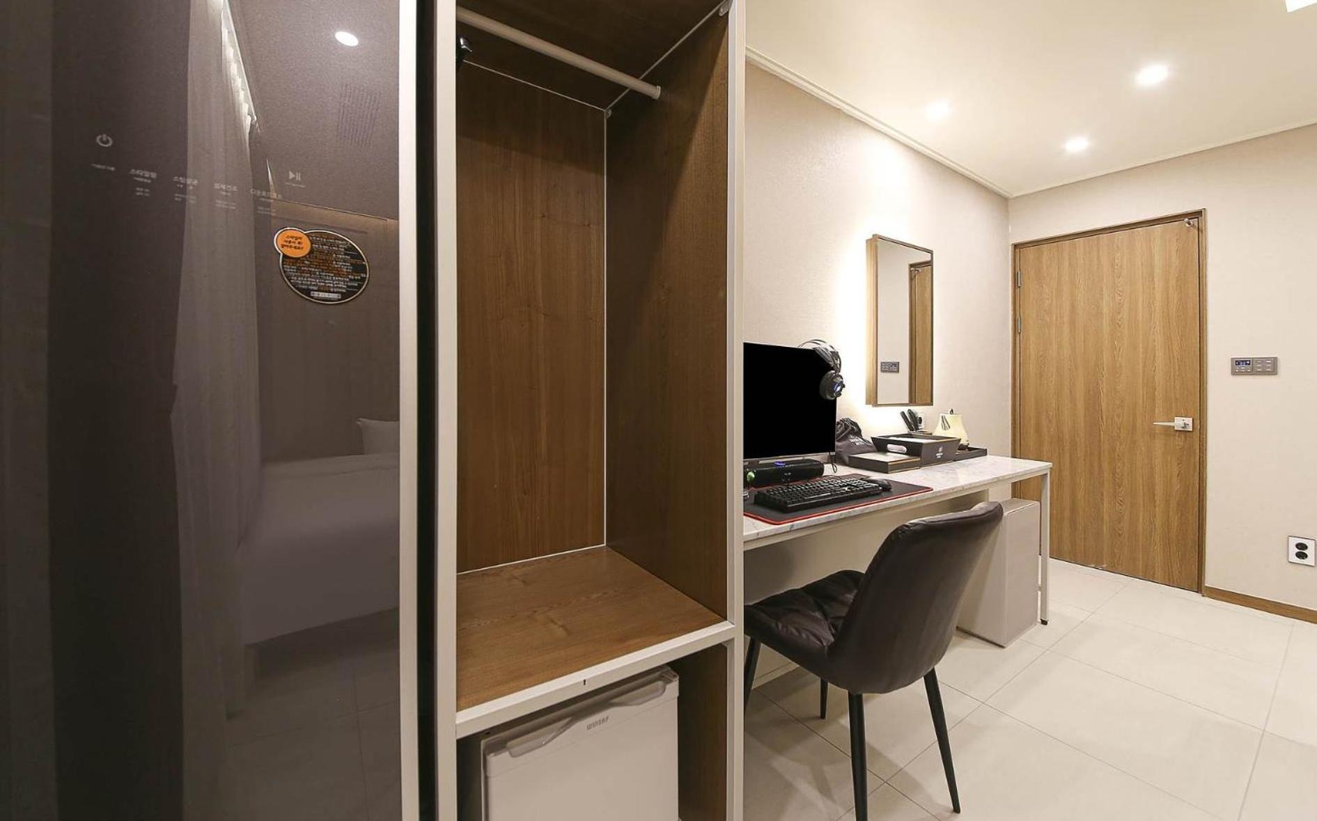 Brown Dot Hotel Sinan Gwangju Metropolitan City Esterno foto