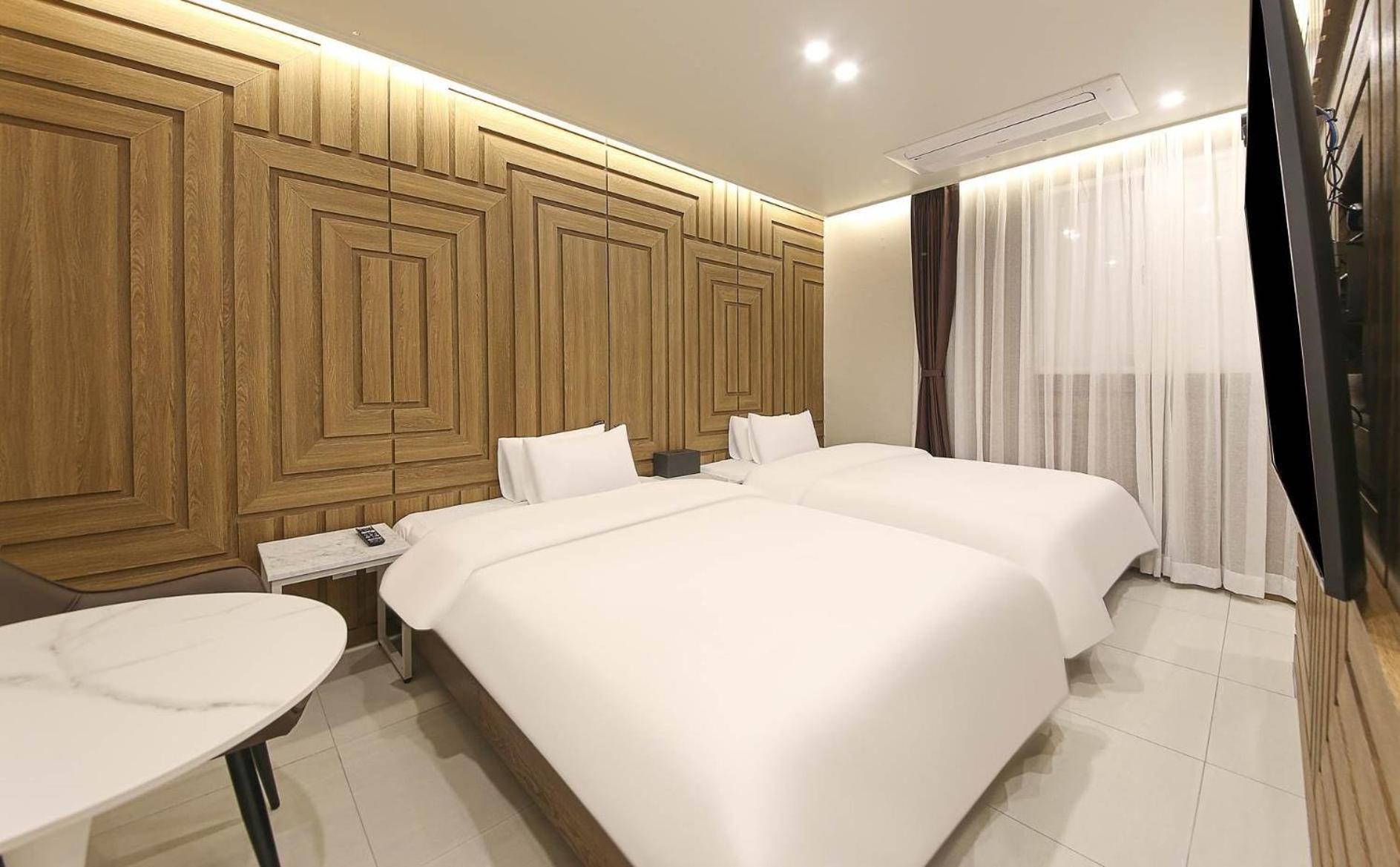 Brown Dot Hotel Sinan Gwangju Metropolitan City Esterno foto