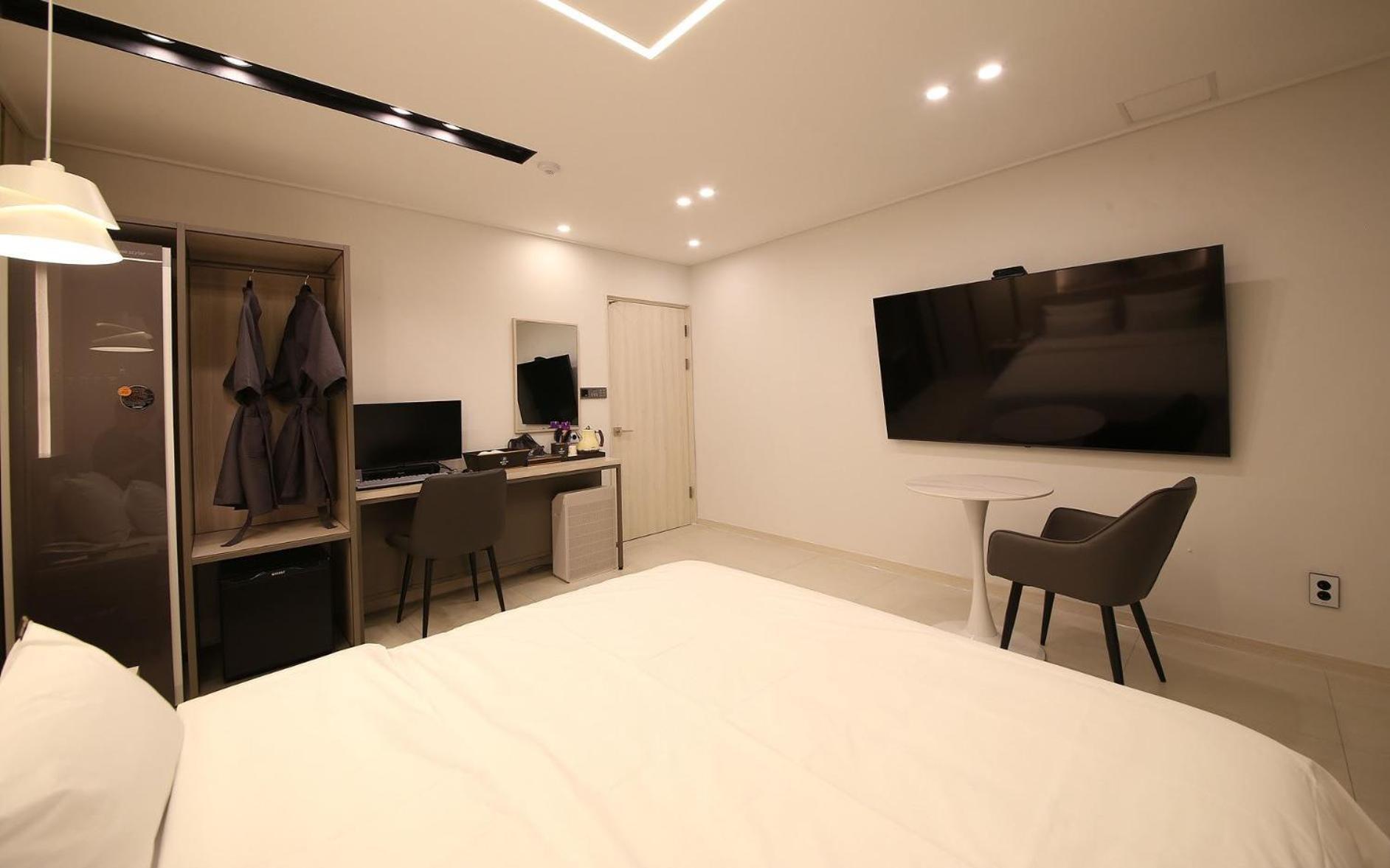Brown Dot Hotel Sinan Gwangju Metropolitan City Esterno foto