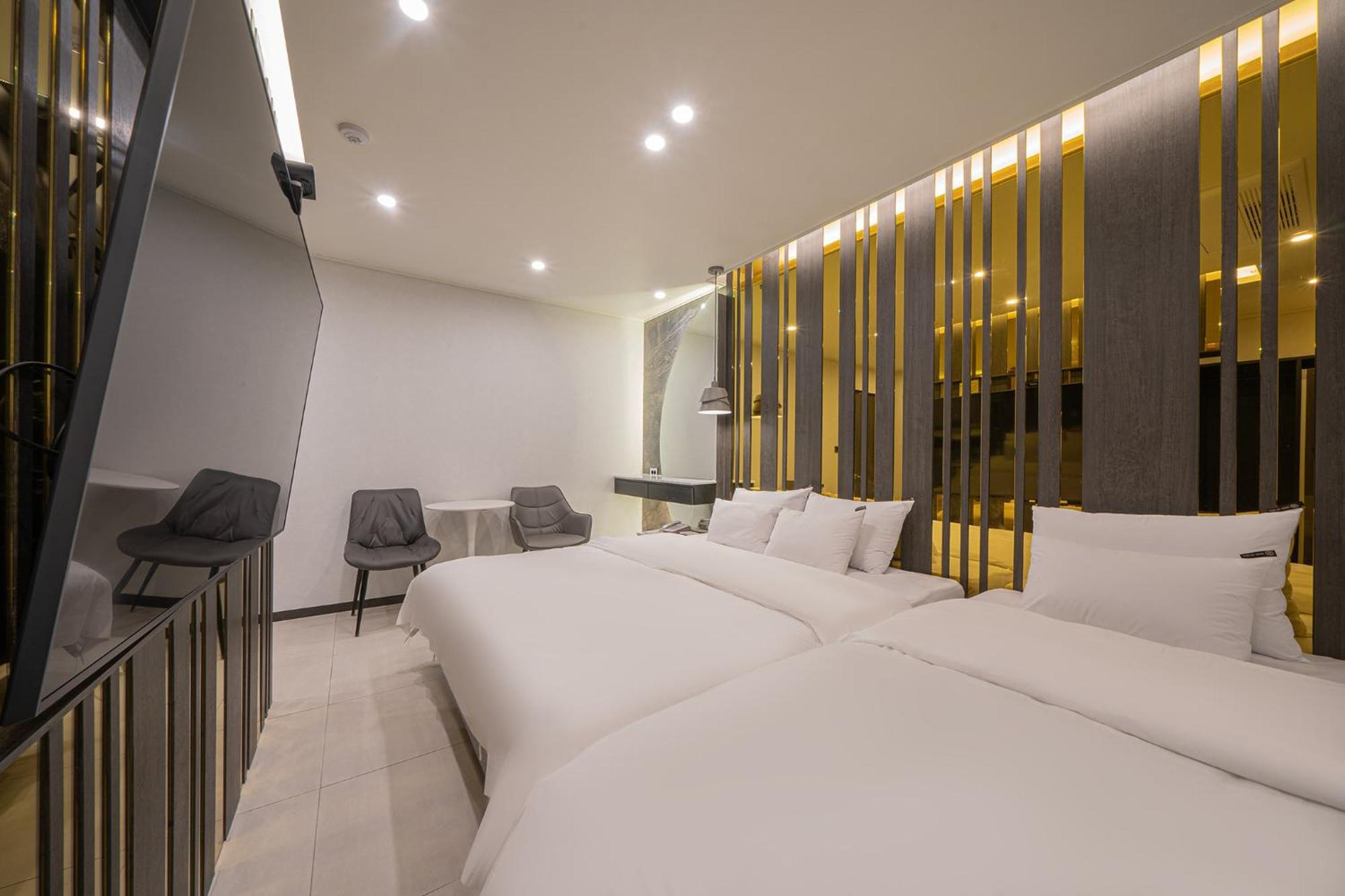 Brown Dot Hotel Sinan Gwangju Metropolitan City Esterno foto